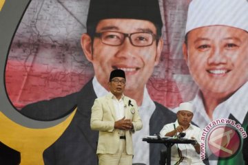 Emil dan Uu siapkan data hadapi debat ketiga