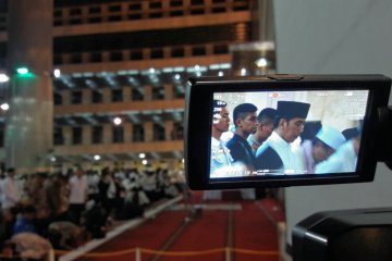 Presiden Jokowi solat tarawih di Istiqlal