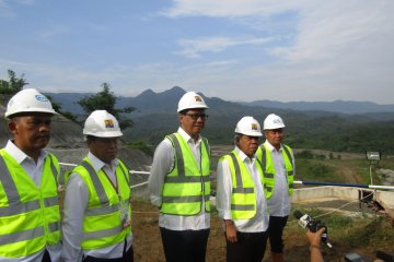 1000 warga bersihkan Sungai Cimanuk  Indramayu