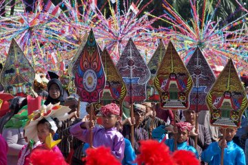 Karnaval dugderan menyambut Ramadan