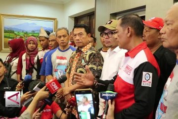 Pemerintah Berkomitmen Selalu Bersama Buruh