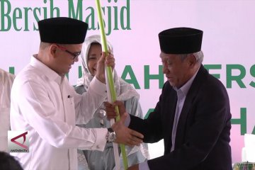 Berperilaku hidup sehat mulai dari bersih masjid