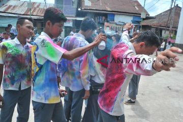 Hebohnya Corat Coret  kelulusan SMA