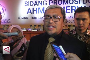 Ahmad Heryawan raih gelar doktor ilmu manajemen