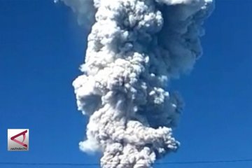 Erupsi freatik gunung merapi tidak bisa diprediksi