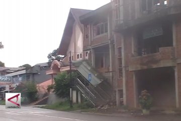 Masjid dan Gereja berdampingan di Dapu-Dapura