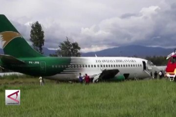 Tergelincir di Wamena, mesin pesawat kargo terlepas