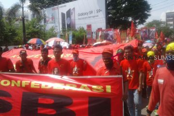 1500 buruh dari KASBI merahkan Monpera