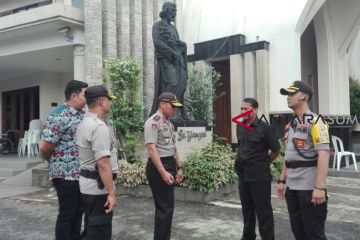 Kapolda Sumsel pantau Gereja Katolik Santo Yoseph