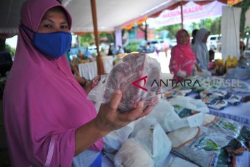 Pasar Murah Perum Bulog Divre Sumsel