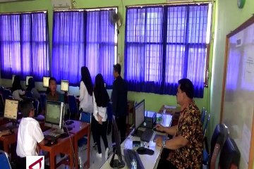 Peserta Kejar Paket B ikuti UNBK di Kuningan