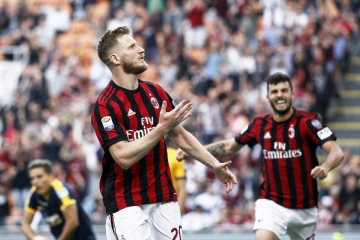 AC Milan kirim Verona turun kasta ke Serie B