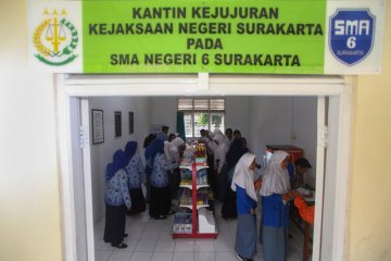 Kantin kejujuran di sekolah Presiden