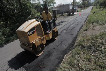 Jalur evakuasi pengungsi Merapi minim lampu penerangan