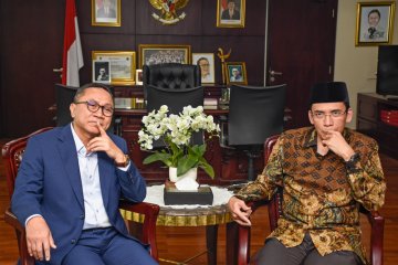 Silaturahmi TGB dengan Ketua MPR