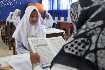 Uji baca Alquran masuk SMA