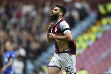 Mile Jedinak beri keuntungan bagi Aston Villa di playoff