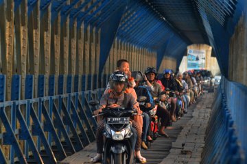 Polres Karawang berharap perbaikan jalur mudik selesai H-7