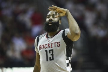 Rockets serikan kedudukan 2-2 lawan Warriors