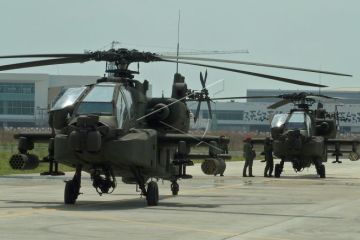 Penyerahan helikopter apache
