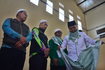 Ketum PPP Mengukuhkan Laskar Santri