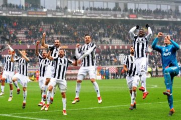 Napoli diimbangi Torino, Juventus tatap Scudetto ketujuh