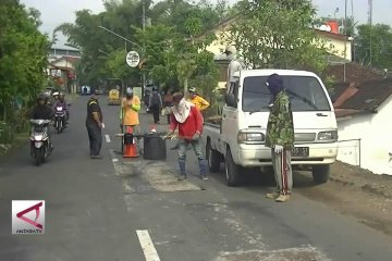 DPU Temanggung perbaiki jalur alternatif lintas tengah