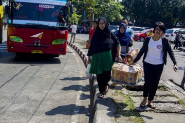 Arus balik terminal kampung rambutan