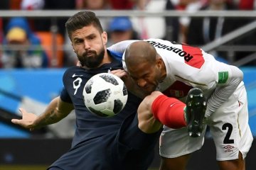 Giroud kembali sendirian ketika Prancis hadapi Denmark