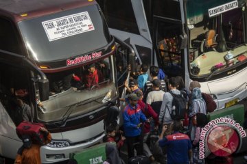 58.807 penumpang tiba di Kampung Rambutan