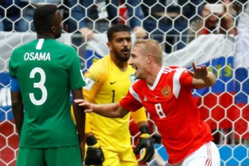 Pelatih Arab Saudi malu setelah dicukur Rusia 5-0