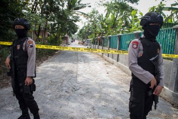 Penggeledahan rumah terduga teroris Karanganyar