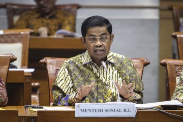 Raker komisi VIII dengan mensos