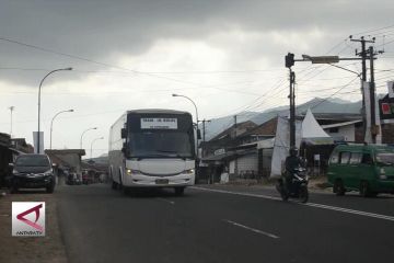 300 Ribu kendaraan lewati jalur selatan nagreg