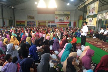 Misbakhun ajak anak-anak yatim piatu doakan Jokowi