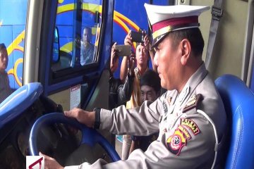 Polisi periksa armada bus angkutan lebaran Majalengka