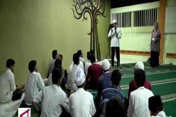 Serikat pekerja Antara gelar pesantren kilat ramadhan