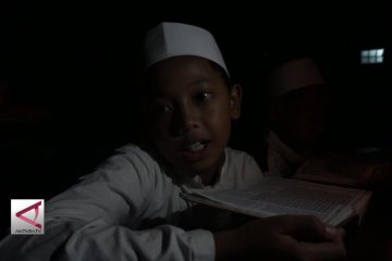 Lebih khusuk, Tadarus di keremangan malam