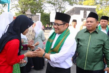 Muhaimin minta pemerintah lebih perhatikan sekolah swasta-pesantren