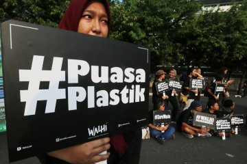 Kurangi sampah plastik, program "Sejuta Bakul Purun" diluncurkan di Banjarmasin