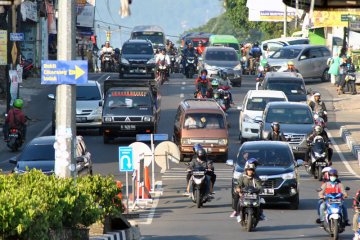 Arus balik jalur Puncak