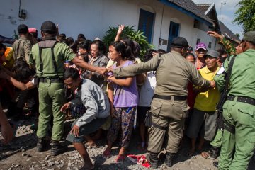 Bantuan paket sembako dari Presiden