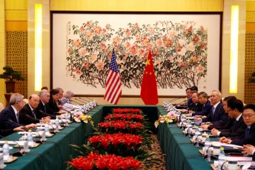 China peringatkan Amerika Serikat jangan "main api"