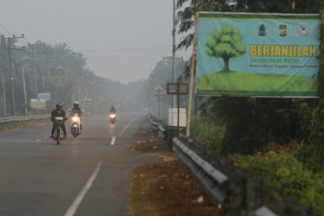 Kabut asap ganggu pengguna jalan