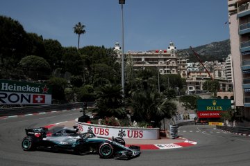 Hamilton rebut puncak klasemen berkat kemenangan GP Prancis