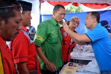 Pemeriksaan kesehatan sopir bus