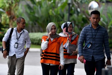 KPK perpanjang penahanan 12 anggota DPRD Malang