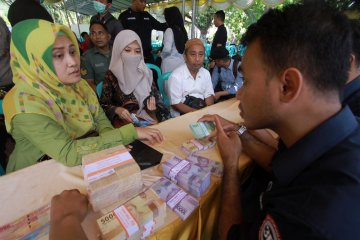 Penukaran uang pecahan kecil