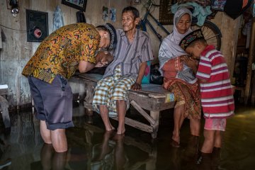 Foto kemarin: Tradisi ujung-ujung lebaran