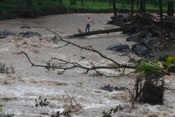 Waspada banjir bandang susulan